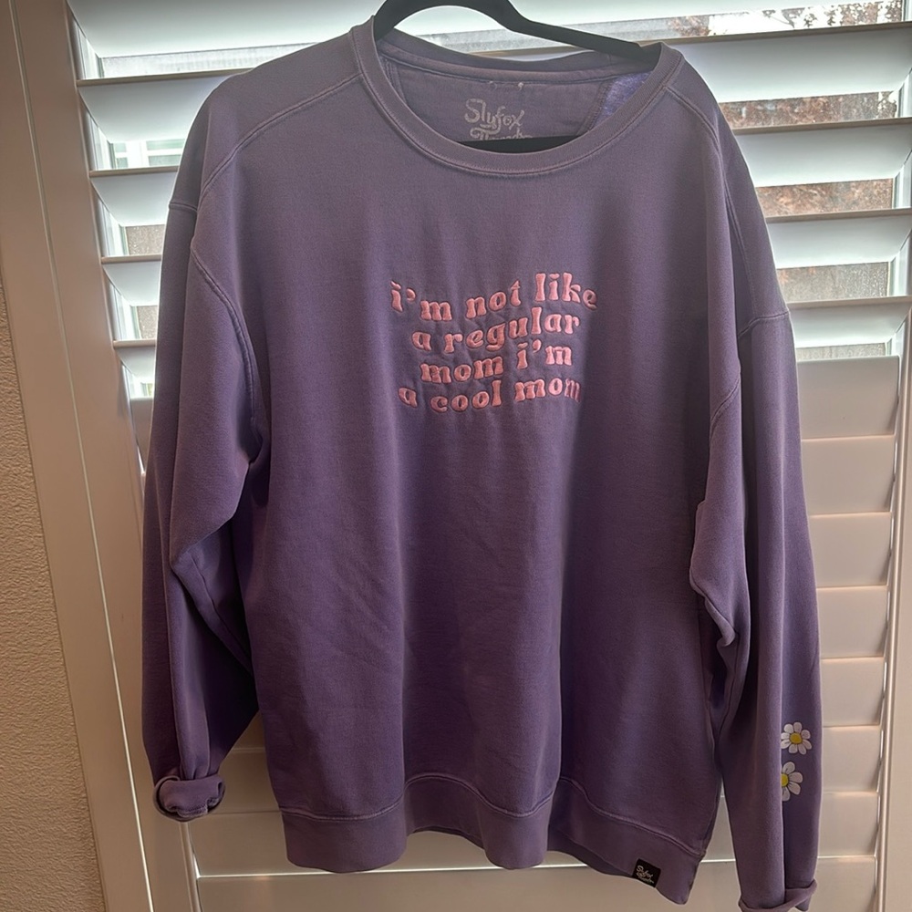 Mom sweatshirt